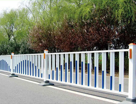 市政道路护栏A城市交通镀锌喷塑护栏泰隆订制